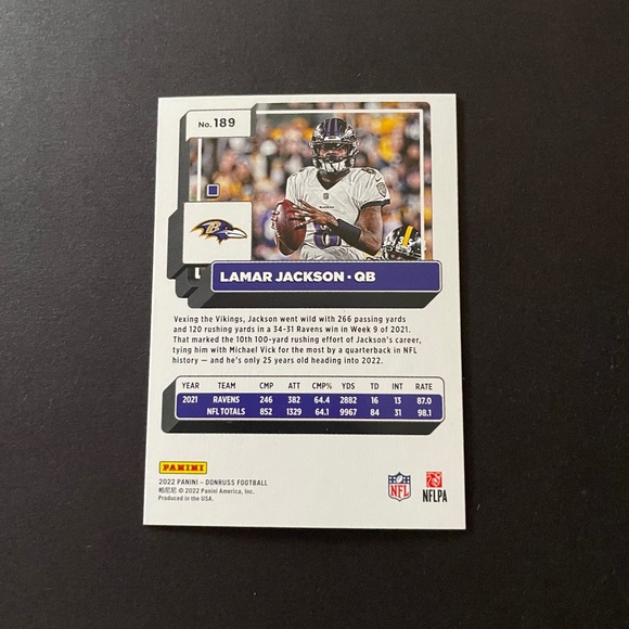 Lamar Jackson: Baltimore Ravens, Quarterback 2022 Panini Donruss Football #189 - Picture 2 of 2